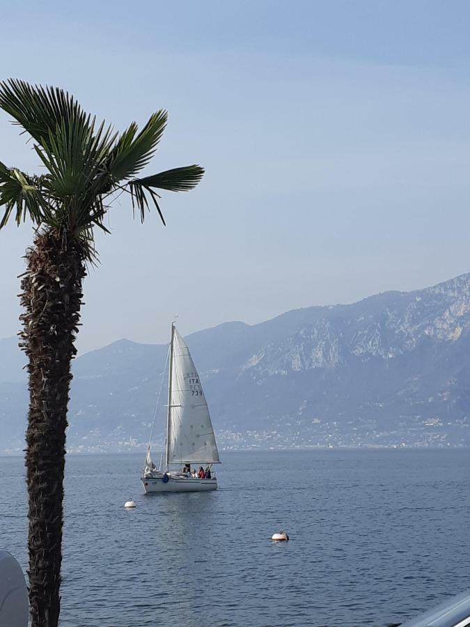 Casa Vacanze Ester Brenzone sul Garda Luaran gambar