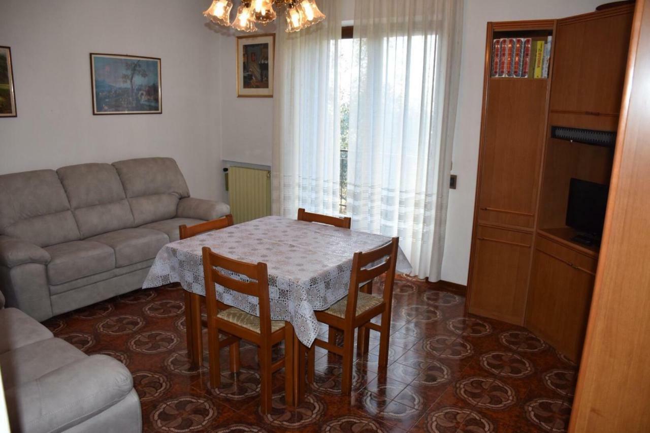 Casa Vacanze Ester Brenzone sul Garda Luaran gambar
